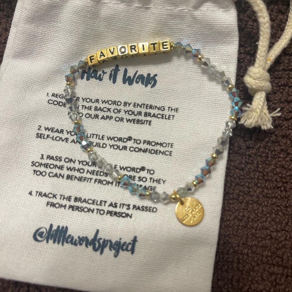 Little Words Project stretchy bracelet size s/m NEW says Favorite in gold